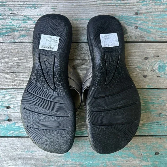 Clarks Cloudsteppers Sandals Women's Size 9 Breeze Sea Gold Black Cushion Soft - Picture 7 of 8